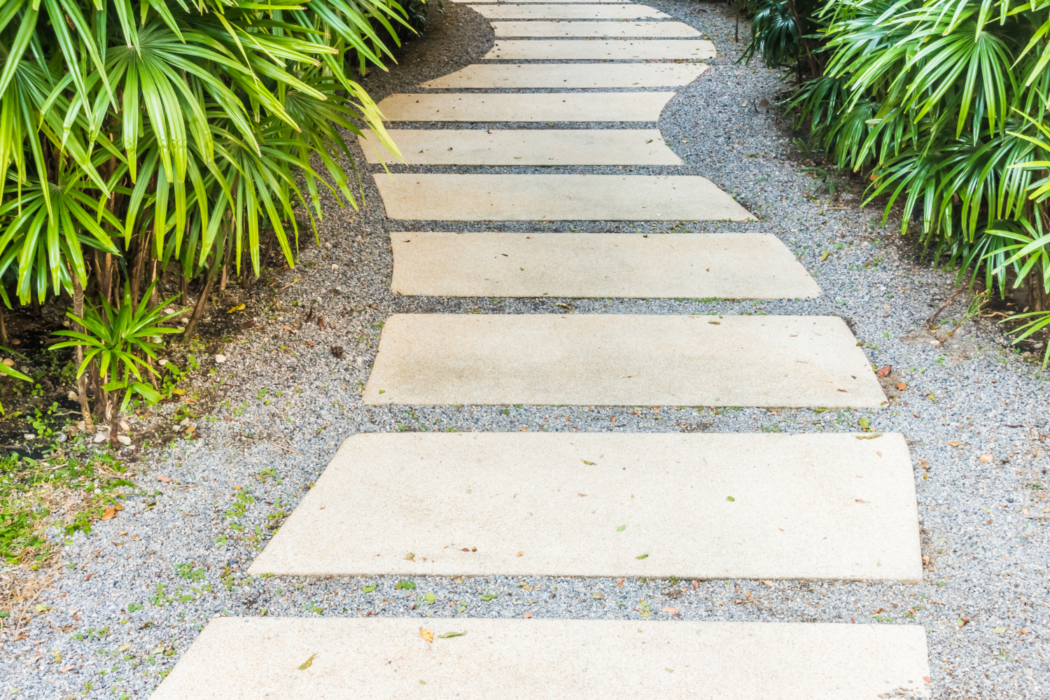 Top Walkway Designs for Homes in Long Island, NY